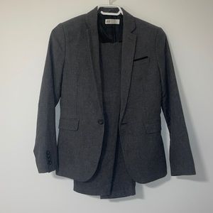 H & M boys size 11-12Y suit
